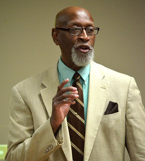 Dr. Galyn Vesey speaks at Sumner County Historical Society Monday.