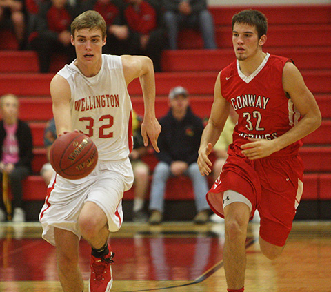 It was the battle of the 32s all night when Wellington and Conway Springs hooked up in Kingman Classic in December: Wellington's Ian King vs. Conway Springs's Josh Dugan.